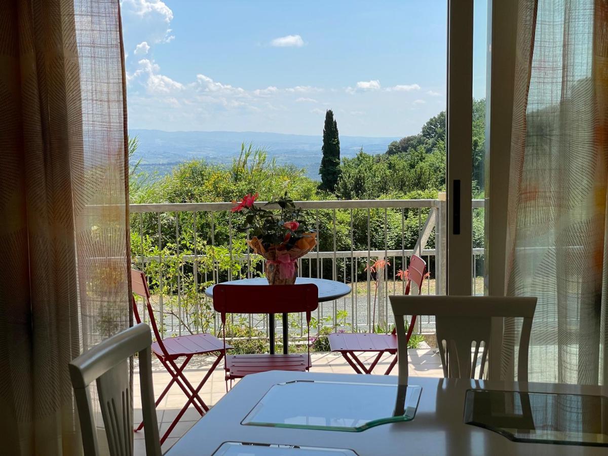 Apartmán A Casa Di Silvia Gambassi Terme Exteriér fotografie