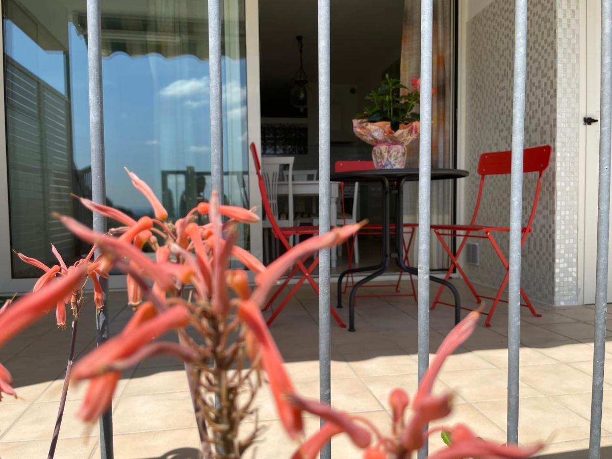 Apartmán A Casa Di Silvia Gambassi Terme Exteriér fotografie